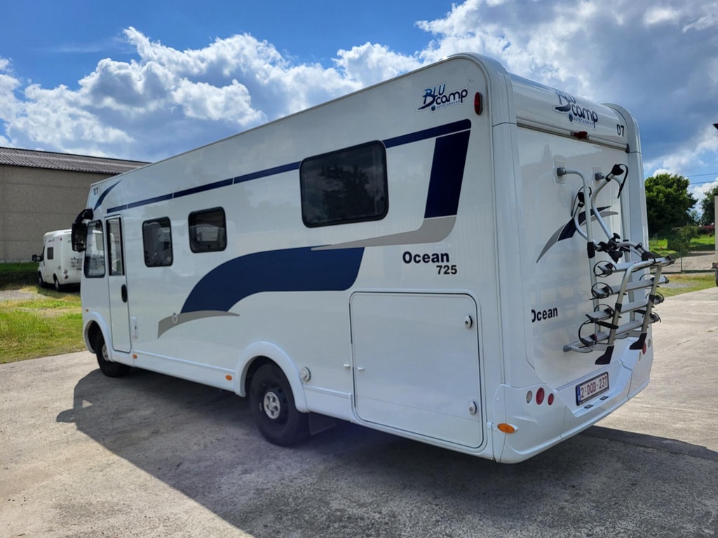 Blucamp Ocean 725