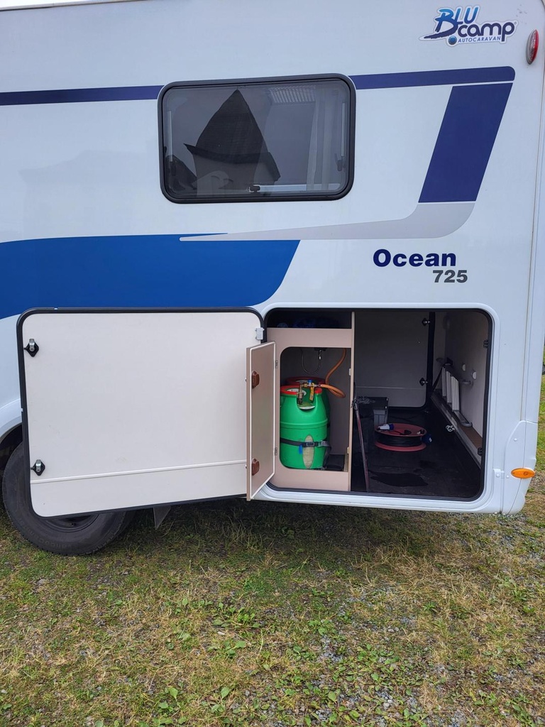 Blucamp Ocean 725